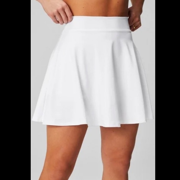 Dresses & Skirts - White tennis skirt, size medium